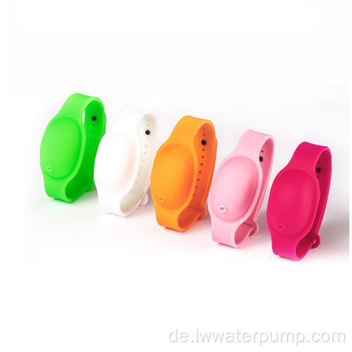 Armband mit automatischem Desinfektionsmittelspender